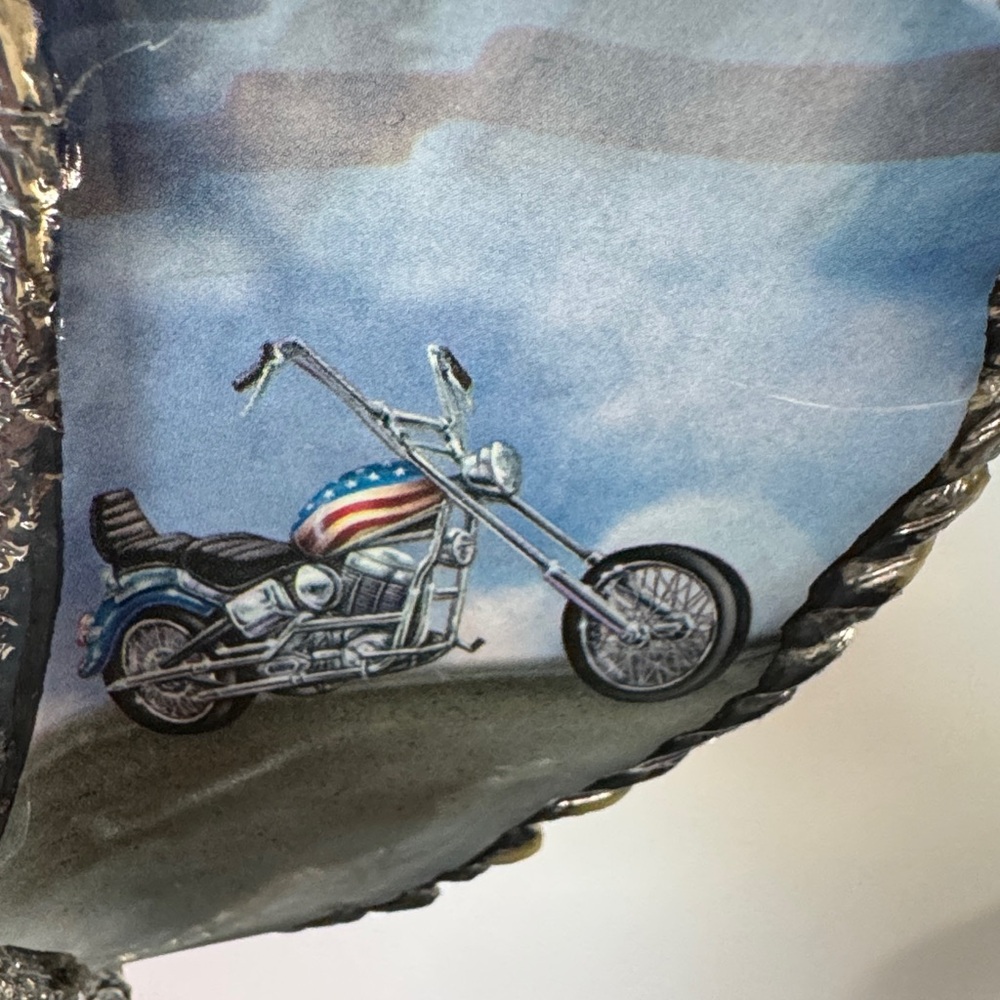 🔥Bradford Exchange Eagle Figurine #A3992 "Live to Ride" Ride Hard Live - Picture 3 of 15